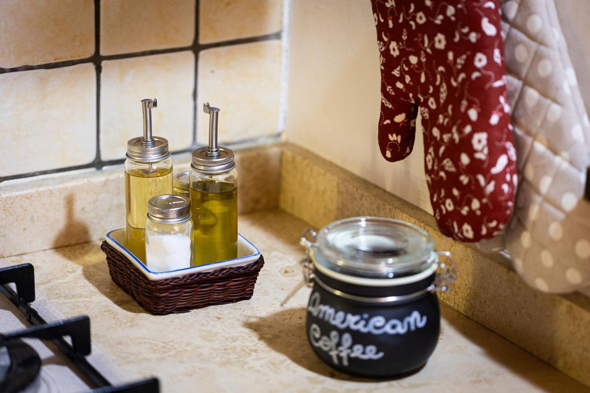 La Casa Di Pepe Bed & Breakfast ซูตรี ภายนอก รูปภาพ
